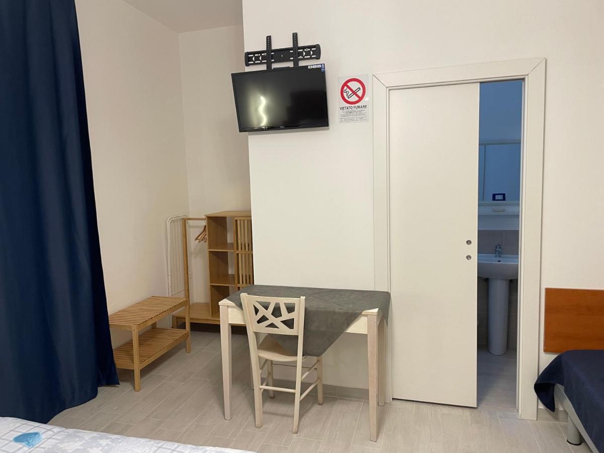 B&B Del Corso - Affittacamere Giulianova Εξωτερικό φωτογραφία