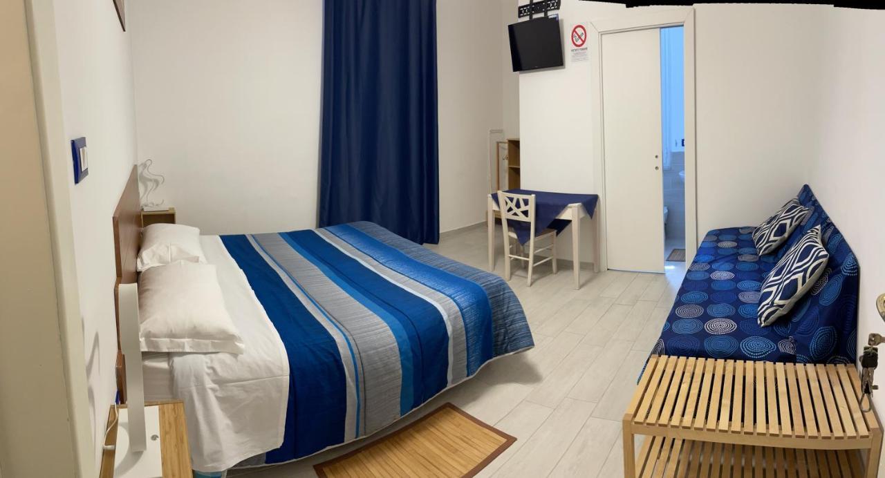 B&B Del Corso - Affittacamere Giulianova Εξωτερικό φωτογραφία
